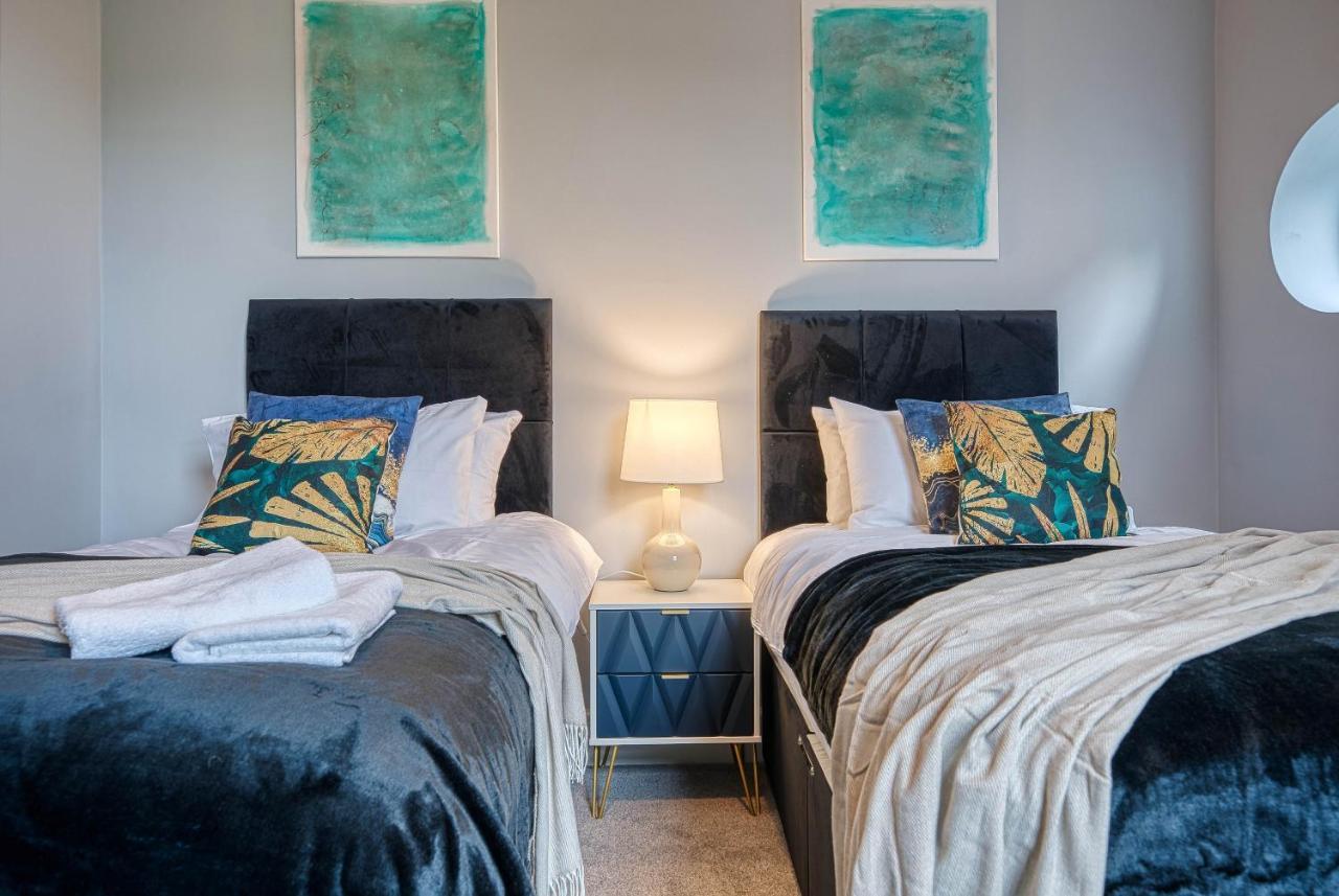 Spacious Nottingham Abode - Sleeps 16 Eksteriør billede