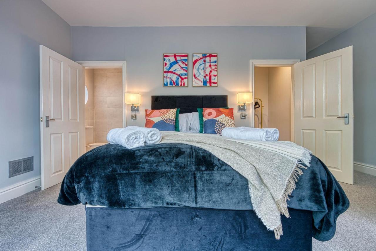 Spacious Nottingham Abode - Sleeps 16 Eksteriør billede