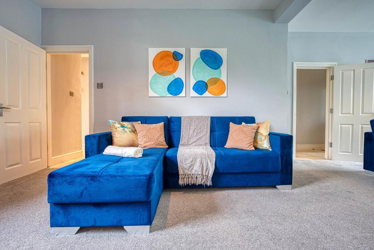 Spacious Nottingham Abode - Sleeps 16 Eksteriør billede