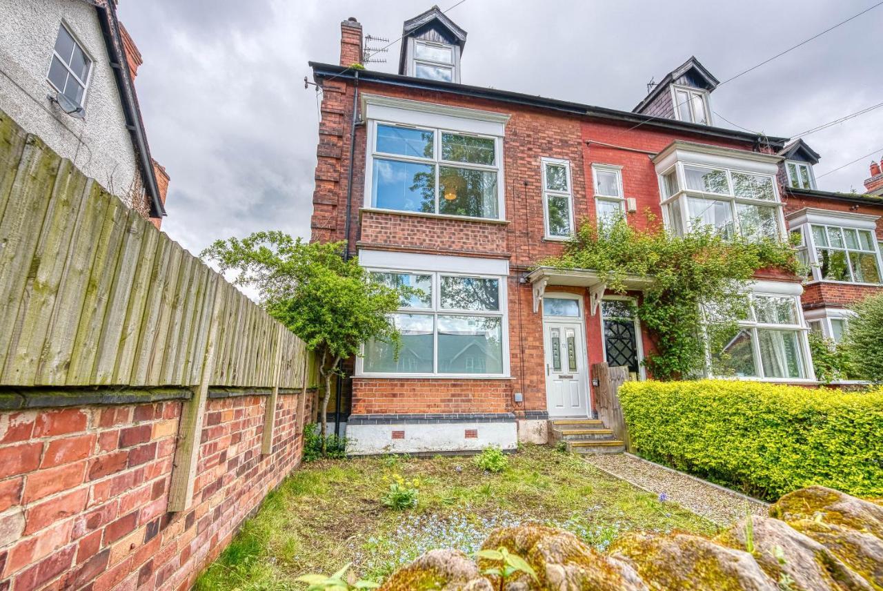 Spacious Nottingham Abode - Sleeps 16 Eksteriør billede