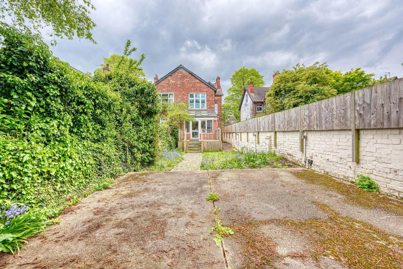 Spacious Nottingham Abode - Sleeps 16 Eksteriør billede